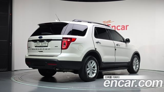 Ford Explorer 3.5 Limited 4WD 5th 2015 — фото 2