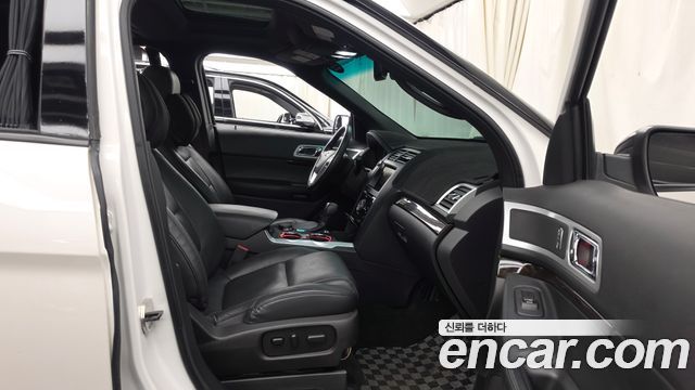 Ford Explorer 3.5 Limited 4WD 5th 2015 — фото 11