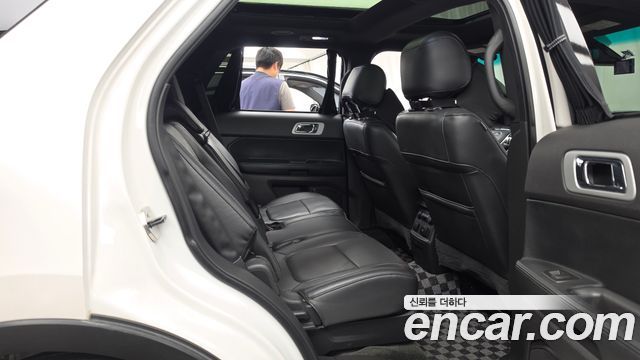 Ford Explorer 3.5 Limited 4WD 5th 2015 — фото 12