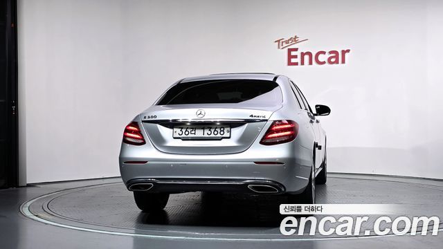Mercedes-Benz E-Class (W213) E300 4MATIC Exclusive Standard 2018 — фото 4