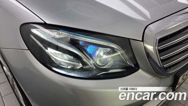 Mercedes-Benz E-Class (W213) E300 4MATIC Exclusive Standard 2018 — фото 22