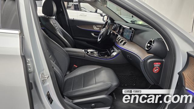 Mercedes-Benz E-Class (W213) E300 4MATIC Exclusive Standard 2018 — фото 26