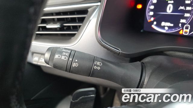 Renault Korea XM3 1.3 TCe RE Signature 2020 — фото 29