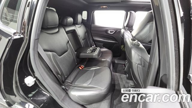 Jeep Compass (II) S 2.4 AWD 2022 — фото 11