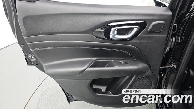 Jeep Compass (II) S 2.4 AWD 2022 — фото 25