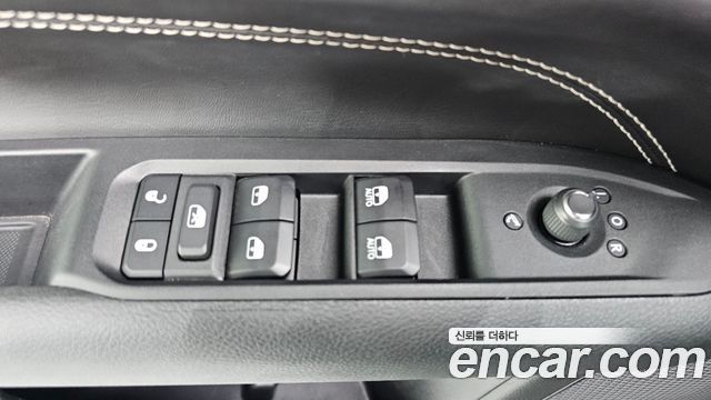 Jeep Compass (II) S 2.4 AWD 2022 — фото 29
