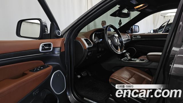 Jeep Grand Cherokee 3.6 Summit WK2 2021 — фото 10