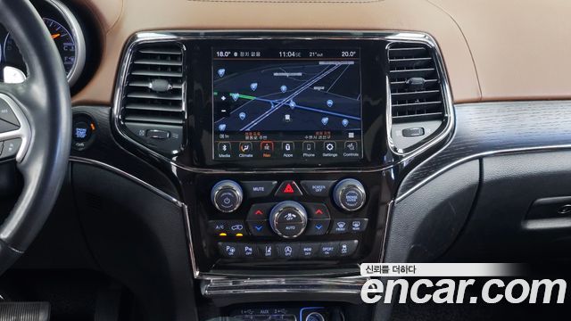 Jeep Grand Cherokee 3.6 Summit WK2 2021 — фото 14