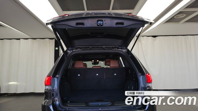 Jeep Grand Cherokee 3.6 Summit WK2 2021 — фото 20