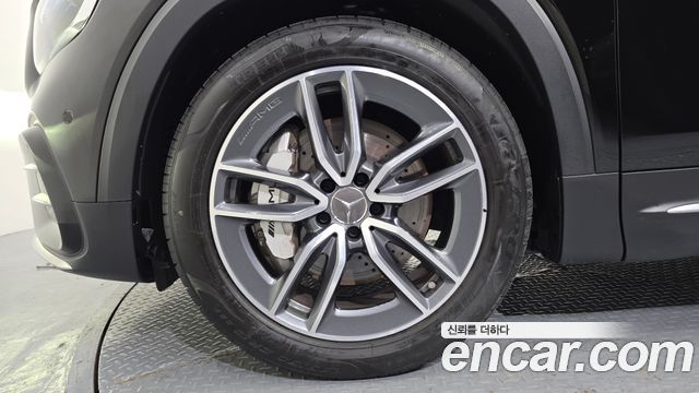 Mercedes-Benz GLB-Class (X247) AMG GLB35 4MATIC 2025 — фото 5