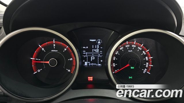 KG Mobility (SsangYong) Tivoli Diesel VX 2WD 2016 — фото 8