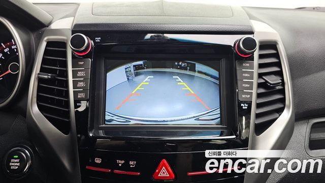 KG Mobility (SsangYong) Tivoli Diesel VX 2WD 2016 — фото 15