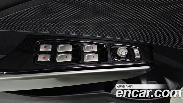 KG Mobility (SsangYong) Tivoli Diesel VX 2WD 2016 — фото 17