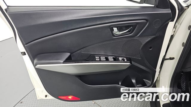 KG Mobility (SsangYong) Tivoli Diesel VX 2WD 2016 — фото 24