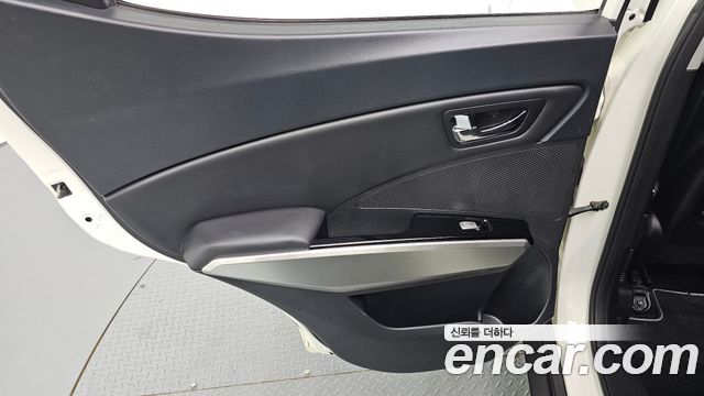 KG Mobility (SsangYong) Tivoli Diesel VX 2WD 2016 — фото 25