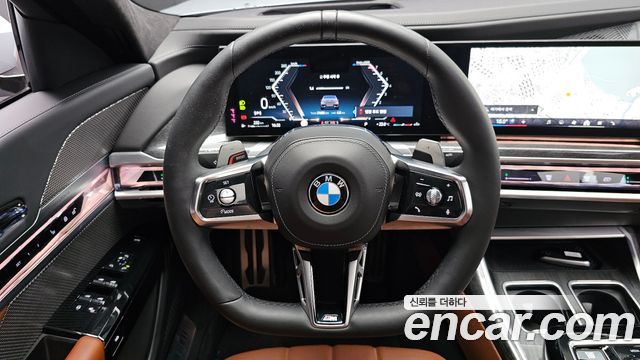 BMW 7 Series (G70) 740i sDrive M Sport 2023 — фото 12