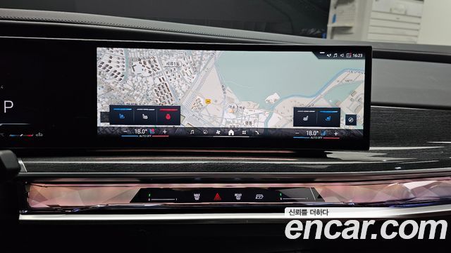 BMW 7 Series (G70) 740i sDrive M Sport 2023 — фото 13