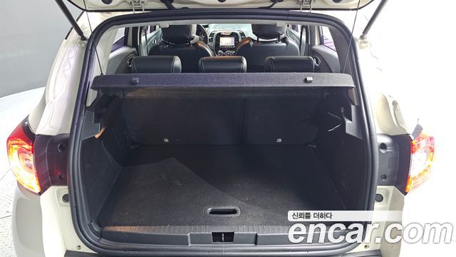 Renault Korea QM3 RE 2015 — фото 24