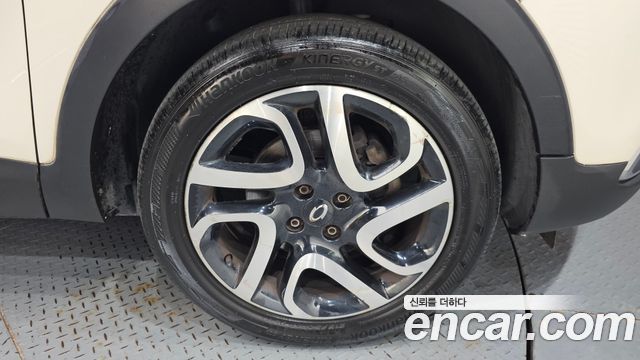Renault Korea QM3 RE 2015 — фото 27