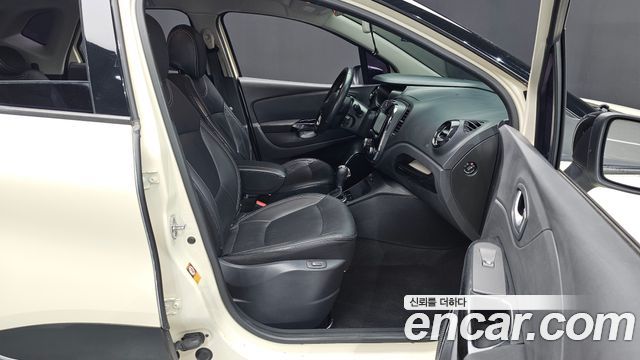 Renault Korea QM3 RE 2015 — фото 32