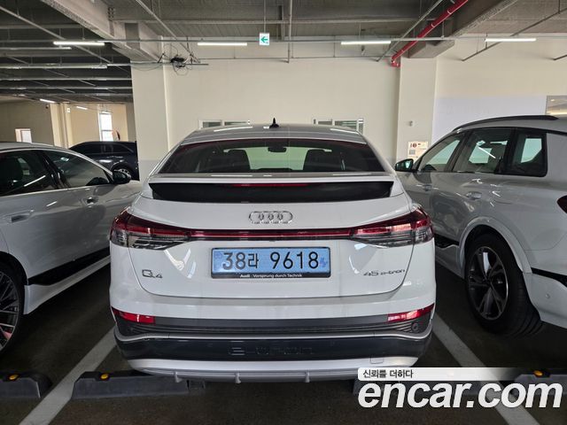 Audi Q4 e-tron (F4) 45 Premium Sportback 2026 — фото 2