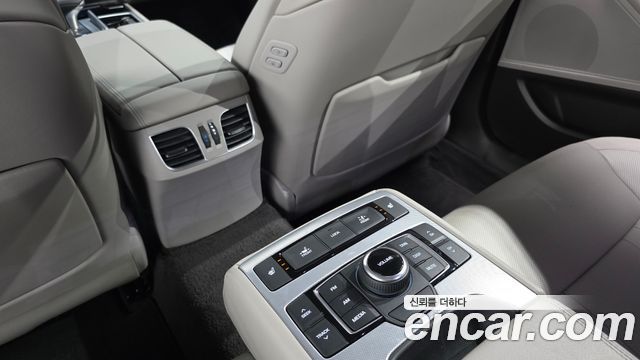 Genesis G80 3.3 GDI AWD Luxury 2017 — фото 19