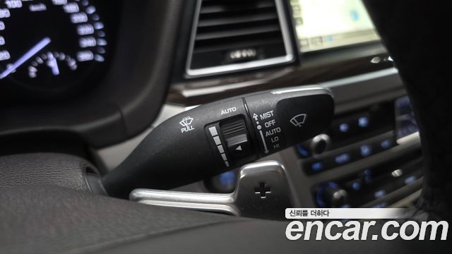 Genesis G80 3.3 GDI AWD Luxury 2017 — фото 29