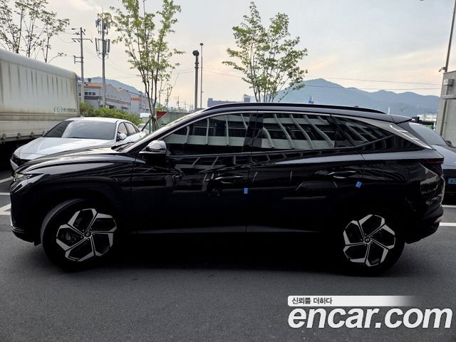 Hyundai Tucson (NX4) Gasoline 1.6 Turbo 2WD Inspiration 2022 — фото 4