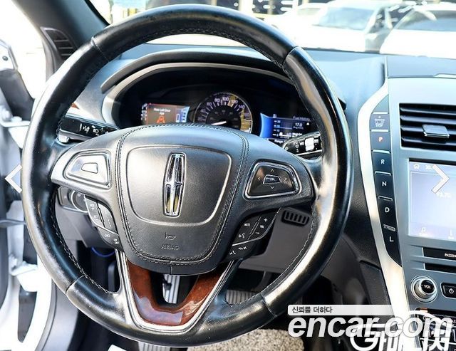 Lincoln MKZ Hybrid 2nd 2019 — фото 8