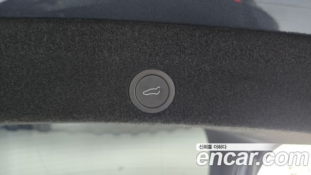 Tesla Model Y Long Range AWD 2025 — фото 16