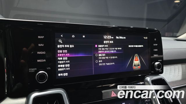 Kia Sorento (IV) Gasoline 2.5T 2WD Noblesse 2023 — фото 17