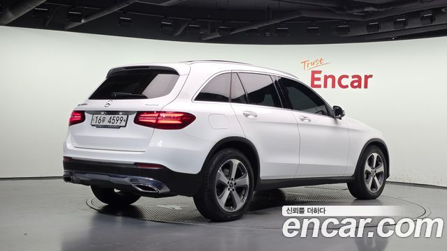 Mercedes-Benz GLC-Class (X253) GLC220 d 4MATIC Premium 2018 — фото 2