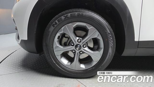Kia Seltos Diesel 1.6 2WD Trendy 2022 — фото 5
