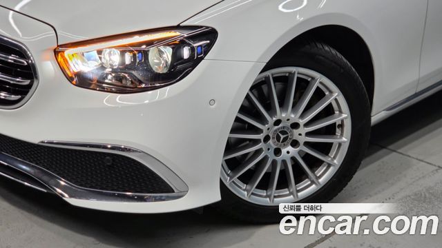 Mercedes-Benz E-Class (W213) E250 Exclusive 2023 — фото 3