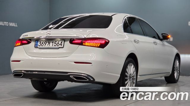 Mercedes-Benz E-Class (W213) E250 Exclusive 2023 — фото 4