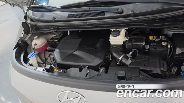 Hyundai Staria Cargo 3-Seater Modern 2022 — фото 6