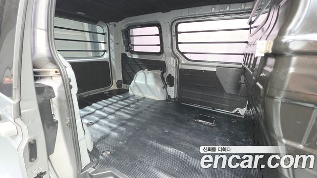 Hyundai Staria Cargo 3-Seater Modern 2022 — фото 15