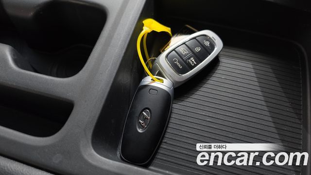 Hyundai Staria Cargo 3-Seater Modern 2022 — фото 20