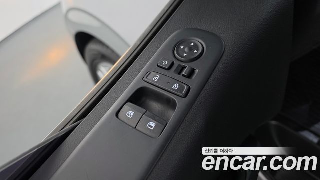 Hyundai Staria Cargo 3-Seater Modern 2022 — фото 24