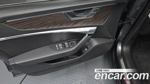 Audi A6 (C8) 40 TDI Quattro Premium 2023 — фото 24
