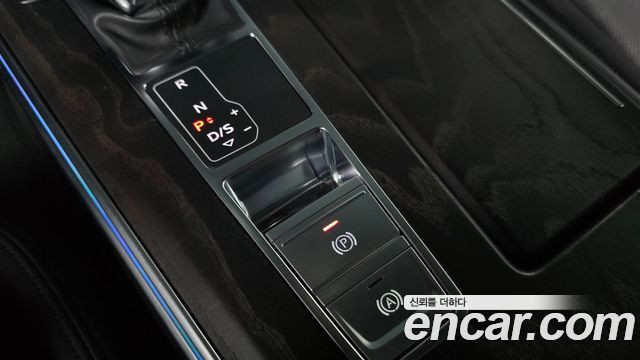 Audi A6 (C8) 40 TDI Quattro Premium 2023 — фото 28