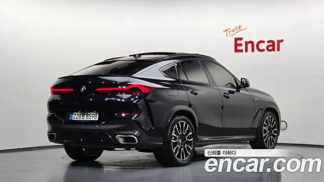 BMW X6 (G06) xDrive40i M Sport 2024 — фото 2
