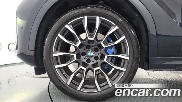 BMW X6 (G06) xDrive40i M Sport 2024 — фото 5
