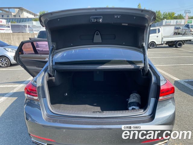 Genesis G80 3.3 GDI AWD Premium Luxury 2018 — фото 19