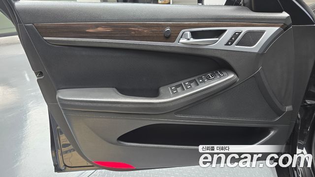 Genesis G80 3.3 GDI Luxury 2018 — фото 24