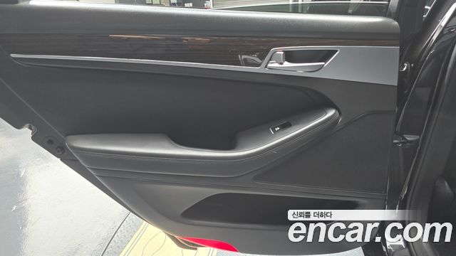 Genesis G80 3.3 GDI Luxury 2018 — фото 25
