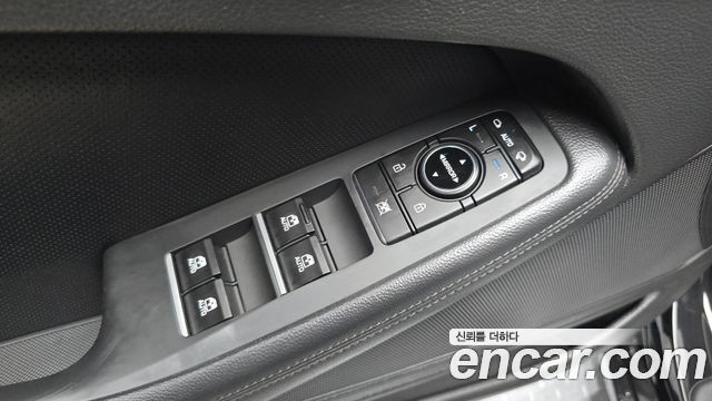 Genesis G80 3.3 GDI Luxury 2018 — фото 33