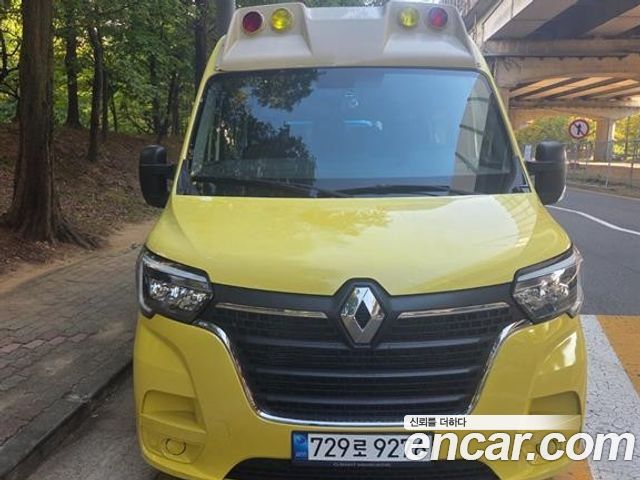Renault Korea Master School Bus 15-Seater