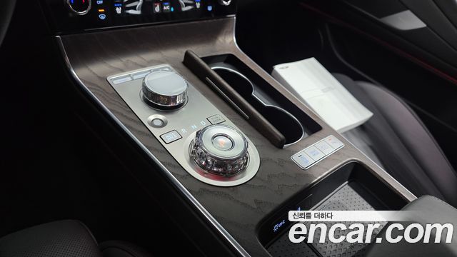 Genesis G80 (RG3) Gasoline 3.5 Turbo AWD 2025 — фото 9