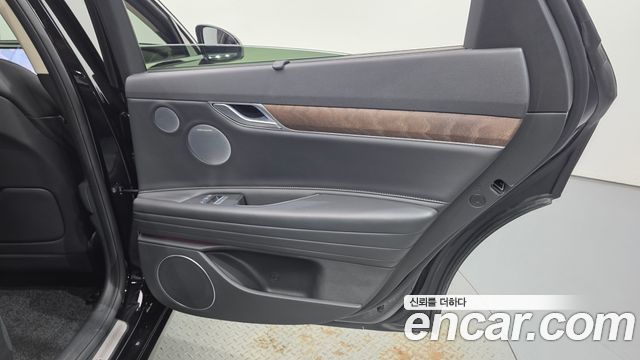 Genesis G80 (RG3) Gasoline 3.5 Turbo AWD 2025 — фото 25